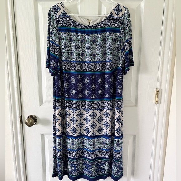 Eliza J Blue and White Geometric Dress - Plus Size - Picture 3 of 4